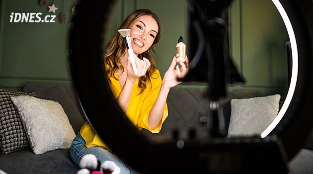 Na medicínu, práva nebo influencerství? Univerzity si za nový obor účtují tučné školné