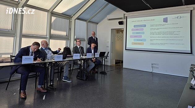 Zásobníky plynu jsou prázdnější než loni. Nedostatek nehrozí, uklidňují experti