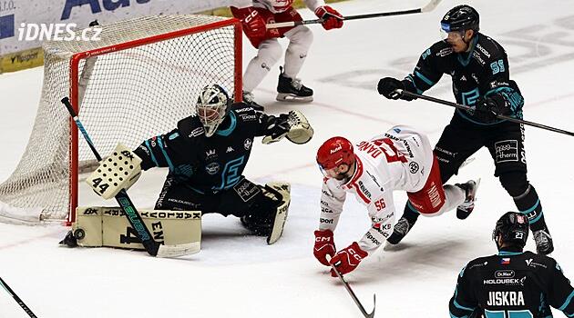 Extraliga: Kde sledovat Karlovy Vary - Třinec, program 1. kola