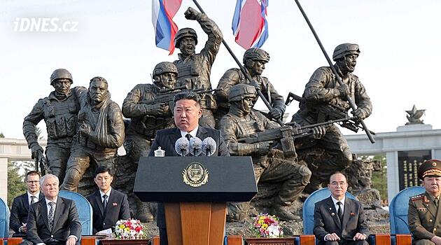 Symbol bojové efektivity. Kim ocenil vojáky, již se odpálili v boji po boku Rusů