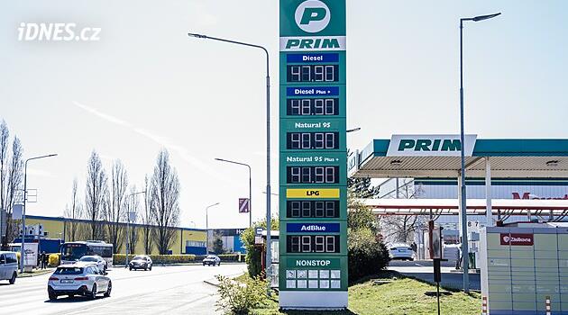 Levná nafta končí. Brzy se vrátí nad 40 korun za litr