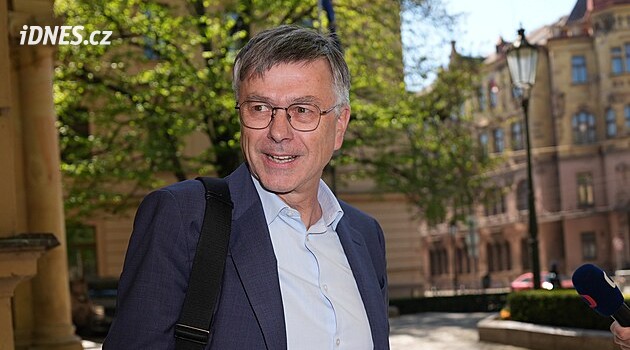 StarDance i Peče celá země zůstanou, řekl ke škrtům ředitel ČT Chudárek