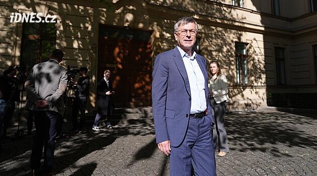 Nezávislost televize ohrožují chaotické návrhy, ale uhájíme ji, věří šéf ČT