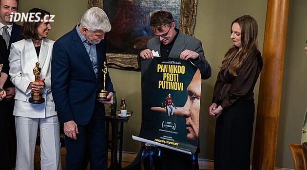 Pavel Bay Kimse Putin'e Karşı filminin yapımcılarıyla görüştü