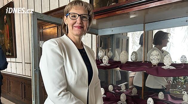 Sanatçı yumurta kabuklarından süs eşyaları yaratıyor