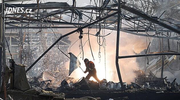Ukrajina hlásí masivní ruský vzdušný útok. Polsko vyslalo stíhačky