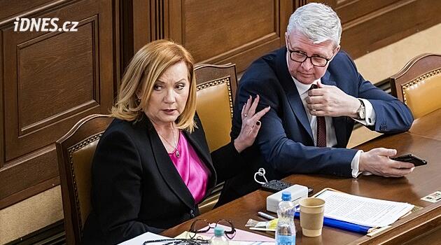 Hükümetin dizel ve benzin fiyatlarını düzenleme yoluyla düzenleme kabiliyetine ilişkin hızlandırılmış tartışma