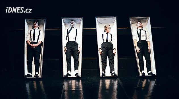 Vanda Hybner ölüm ve cenazelerle ilgili şaka yapıyor