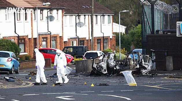Výbuch bomby v Severním Irsku oživil obavy z násilí katolických radikálů