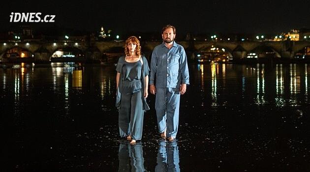 Vica Kerekes je slovanská bohyně. Alespoň tedy ve filmu Máma a Táta jsou Boží