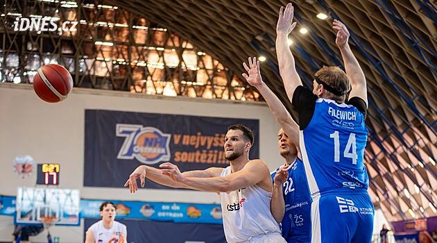 Palyza ve Svoboda iyi durumda, ancak Godwin Ostrava'nın Olomouc karşısında galibiyetini belirledi