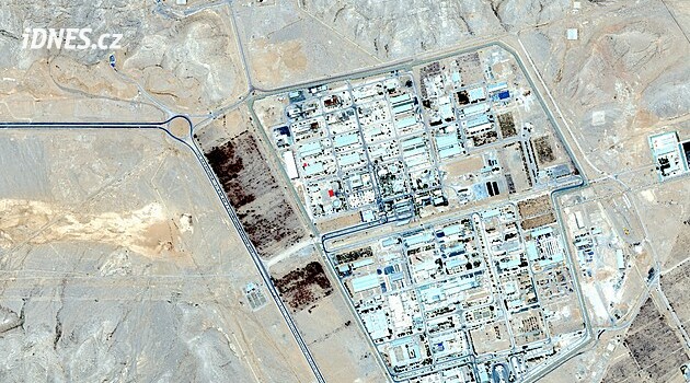 Co to znamená pro Trumpa? Satelitní snímky ukazují, kde Írán asi skladuje uran