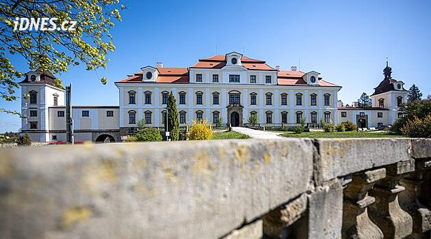 Rychnov nad Kněžnou'daki Kolowrats'ın barok kalesi sezonu açacak ve bir müjde korosuna ev sahipliği yapacak