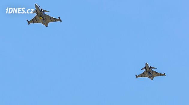 Velitelství pro operace AČR mění velení, nad Prahou cvičně proletí gripeny. V kolik hodin je můžete vidět?