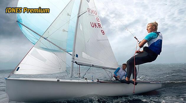 Nabídli mi rukavice, ale už bylo pozdě. Reportér zkusil jachting na Lago di Garda