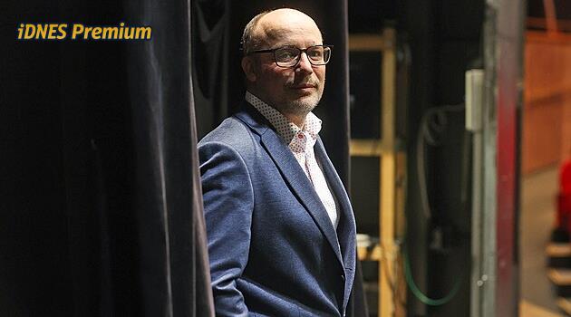 Z dění na rodném Slovensku je mi smutno, cítil jsem i hanbu, říká ředitel divadla