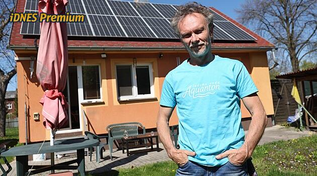 Sousedé jim trhali střechu, tlupy s mačetami. Přesto z Bedřišky nechci, říká obyvatel