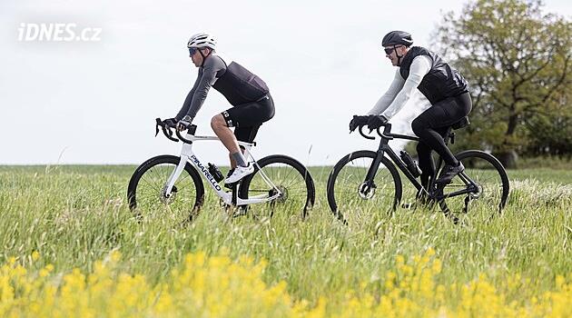 Jak dal van der Poel za pravdu Štybarovi. Vyjížďku s MAFRA ozdobily cyklistické legendy