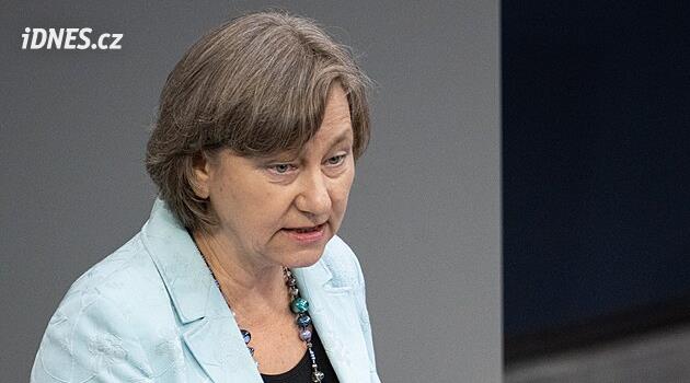 Ať Česko uzná, že vyhnání Němců bylo bezpráví, chtějí Okamurovi spojenci z AfD