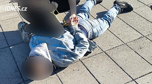 Policie v Olomouci dopadla vězně, který uprchl z věznice v Jiřicích