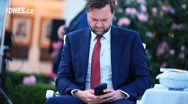 J. D. Vance tráví moc času na sítích. Podle Bílého domu by si měl dát pauzu, píše list