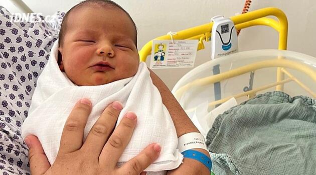 Cihlava'da 5 kiloluk bebek: Anne normal doğum yaptı