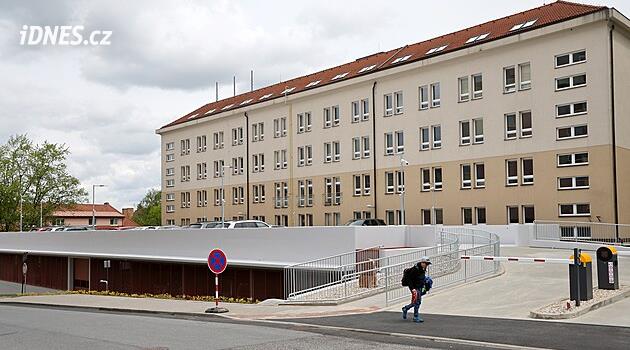 Jihlava'da polisin yakınında 110 milyon krona mal olan yeni bir otopark var