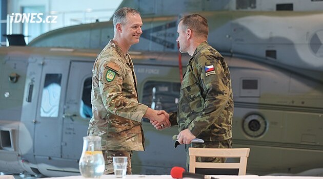 Şef Řehka, Náměště'de NATO komutanı Grynkewich ile görüştü