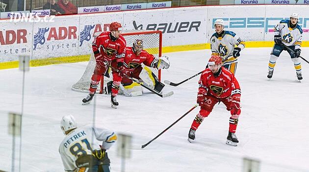 Dva hokejové světy Prostějova. Jeden tým zbrojí, druhý zatím sází i na padesátníky