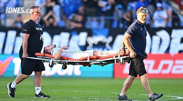 Parlak kırmızı, uzmanlar Liberec'ten Hodouš'a yönelik operasyonu değerlendiriyor