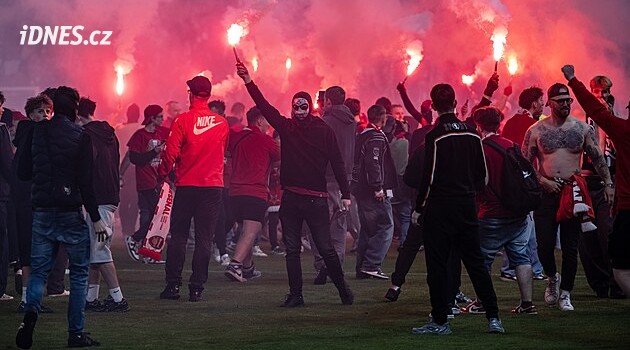 Hradec ile Slavia arasındaki maça polis devriyesi konuşlandırılacak
