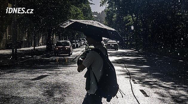 Víkend přinese další déšť. Místy může spadnout až 70 milimetrů srážek