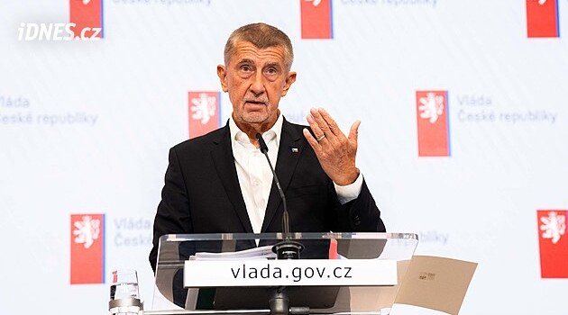 Babiš změny ve vládě zatím nechystá, počká si na roční zhodnocení ministrů