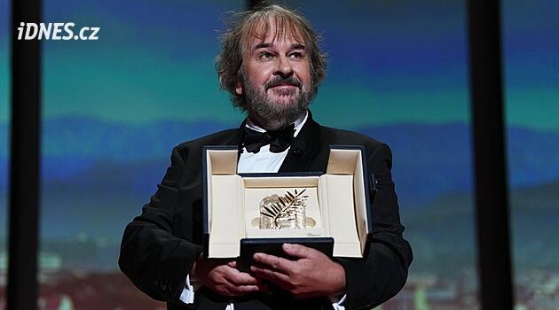 Začal 79. ročník festivalu v Cannes, režisér Jackson obdržel čestnou Zlatou palmu