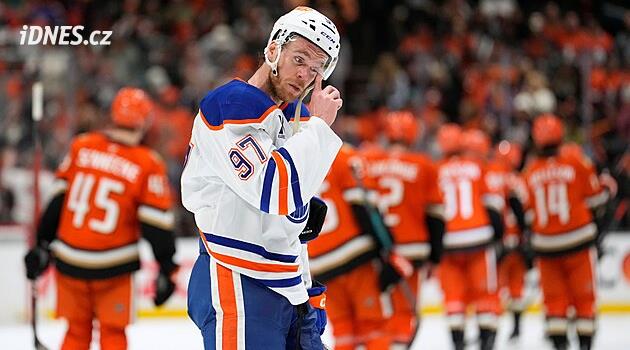 Edmonton Oilers beat Vancouver Canucks 9-7 in high-scoring NHL clash