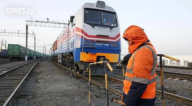 Kazachstán chce propojit EU s Čínou. Rozšiřuje železniční síť a infrastrukturu