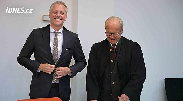 „Nevkusné ano, trestné ne.“ Německý soud zrušil rozsudek v kauze Bystroně z AfD