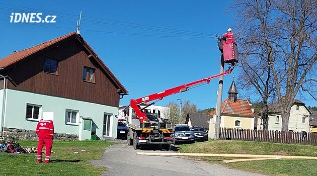 Rok vězení za podříznutí májky? Nešikovi to úplně nevyšlo, hledá ho policie