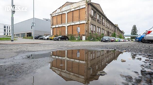 Pardubice Üniversitesi Telegrafie binasını kullanmayacak, yıkılmayı bekliyor