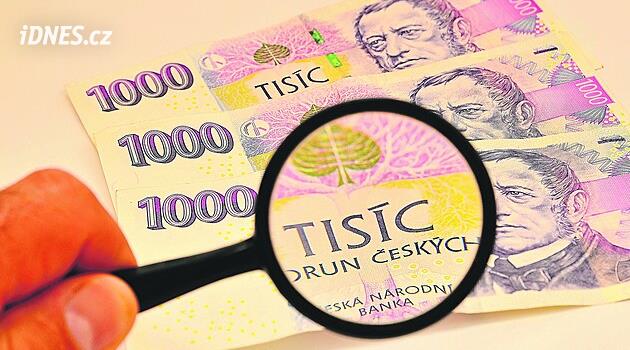 Kdy se důchodcům přidávalo nejvíc a kdy nejmíň? Podívali jsme se na data