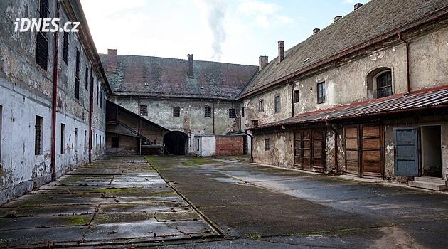 Dobrovolně za mříže. Brněnská káznice na Cejlu odhaluje děsivou minulost