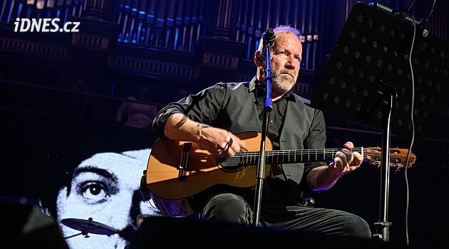 David Koller, O2 üniversitesinde Karl Kryl'i anıyor