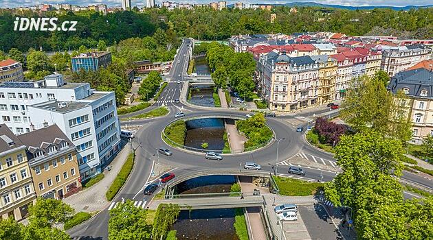 Çeyrek asır boyunca Karlovy Vary bölgesinin en iyi binasına halk karar verecek