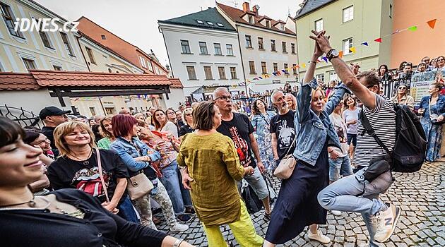 Tiyatro Festivali Bölgesi, Hradec Králové'de Katalan kralı Ubu'yu sahneye çıkaracak
