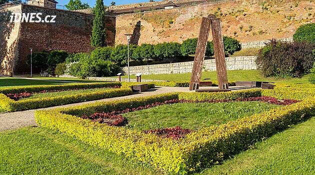Manzara Cheb'in dönüşümünün bir simgesi. Olağanüstü proje 20. yılını kutluyor