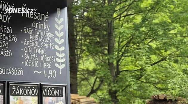 Bŕýňďžôvé háľúšký šô šľánínkôú. Slovenská kauza langoš nabírá komické rozměry