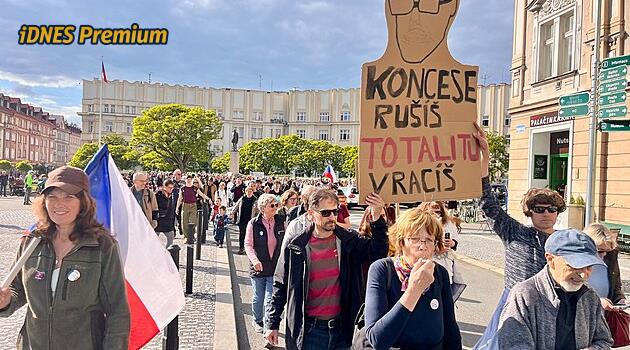 Hradec Králové hükümetin kamu medyasının finansmanını değiştirme planını protesto etti