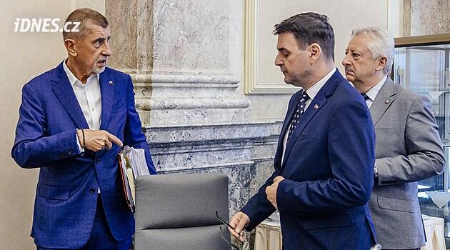 Babiš nevyhodí Macinku. Pracuje se mi s ním dobře, samozřejmě se nechovám a nemluvím jako on, říká