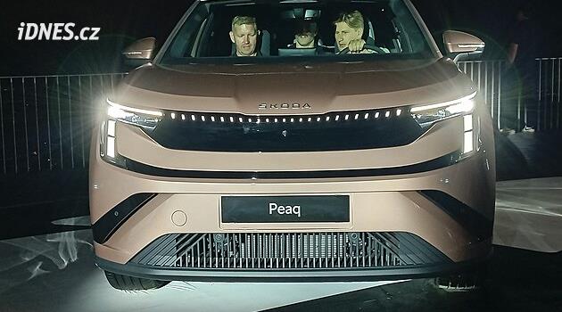 Podcast V autě: Jako když rozsvítíte. Evropa si oblíbila elektromobily, prodeje strmě rostou