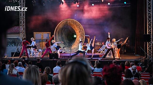 Popüler açık hava festivali Moravya tiyatrosu yaz onuncu yaş gününü kutluyor